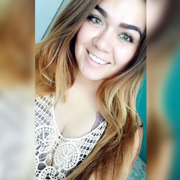 Meet your Posher, Chantel maurie - Picture 1 of 1